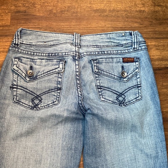 ZD Premium Jeans - Picture 8 of 9